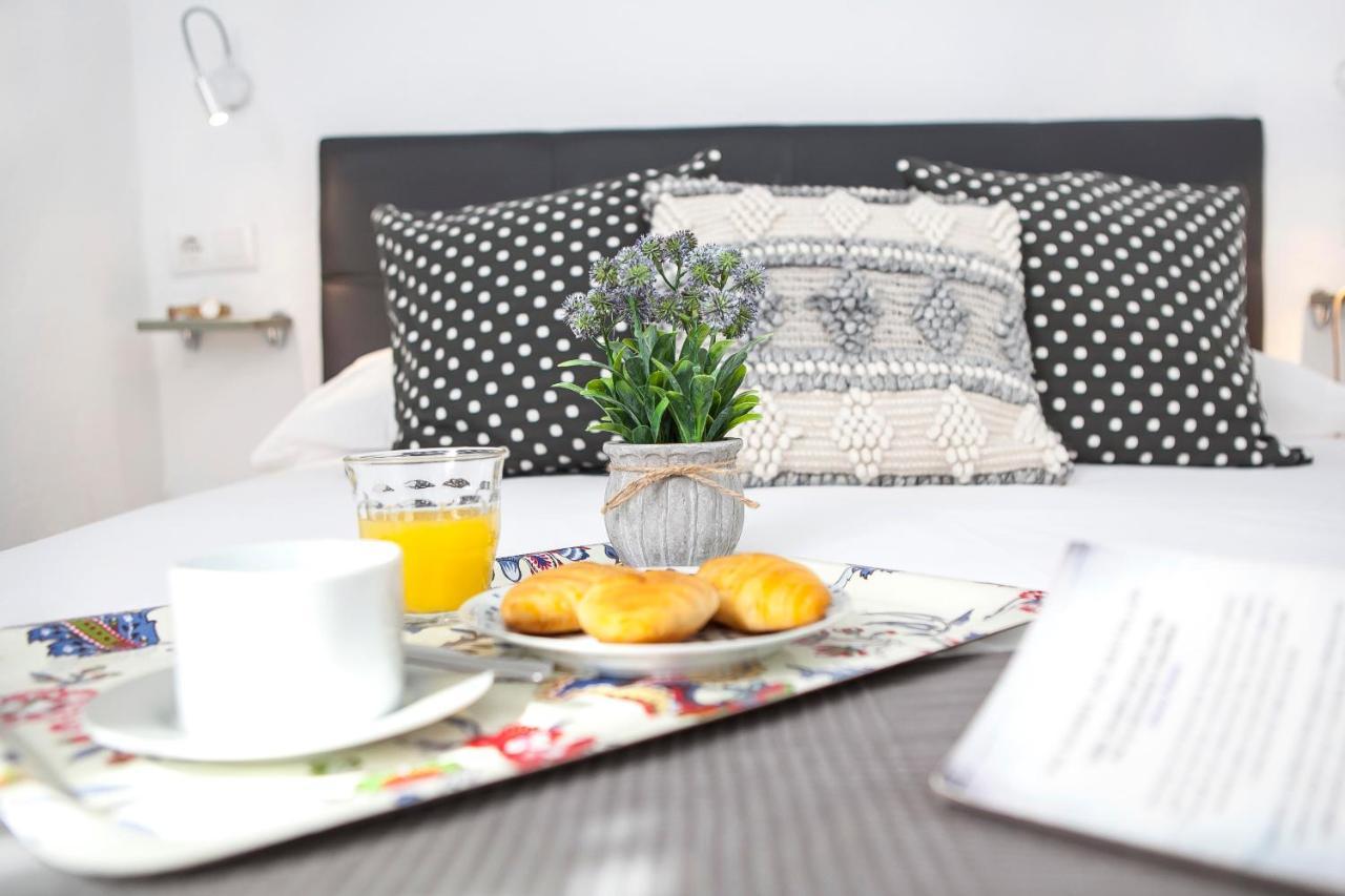 Apartamentos Rg Arenal II Севиля Екстериор снимка